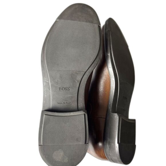 Size 10 Hugo Boss dark brown Chelsea boots (10453) main image 6